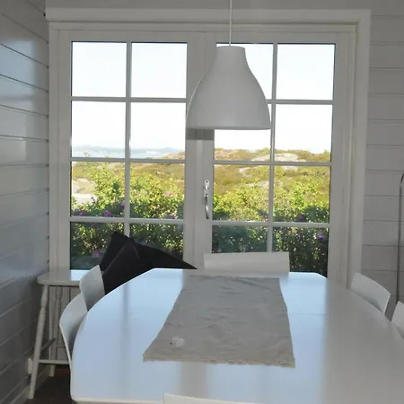 Gorgeous In Flekkeroy With Wifi Mebø