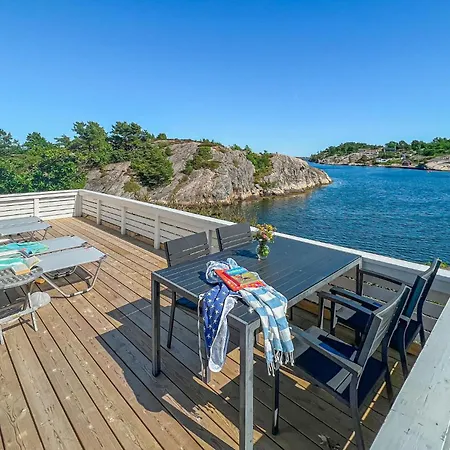 펜션 Beach Front Home In Flekkeroy With Wifi