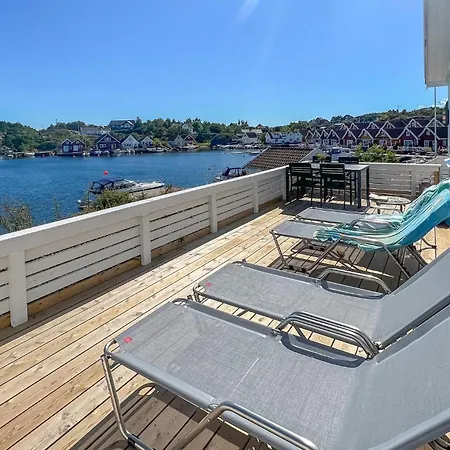 Gorgeous In Flekkeroy With Wifi Feriehus *