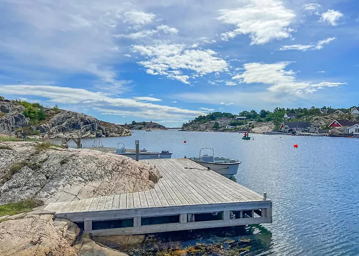 Flekkeroy Paulen Ytre Skålevik